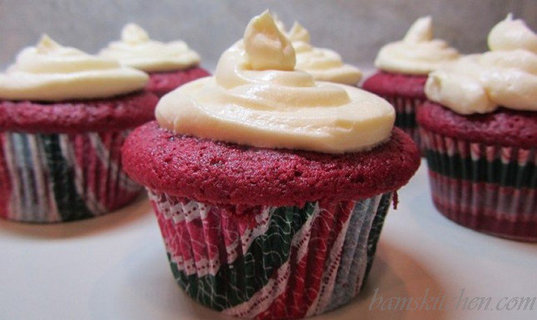 Red velvet chocolate cupcakes with cream cheese frosting