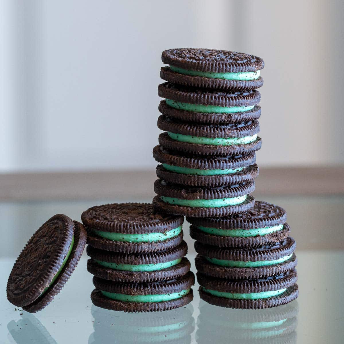 Stack of Oreo Mint Flavored Crème Chocolate Sandwich Cookies.