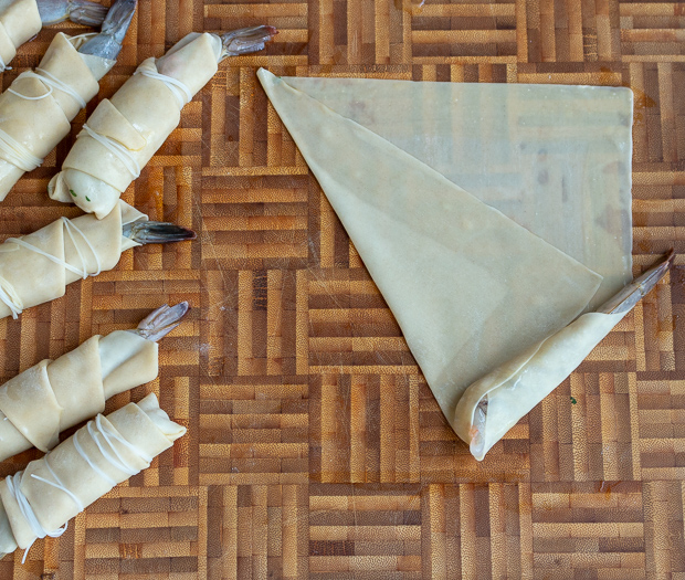 Thai Firecracker Shrimp Party Appetizer / https://www.hwcmagazine.com