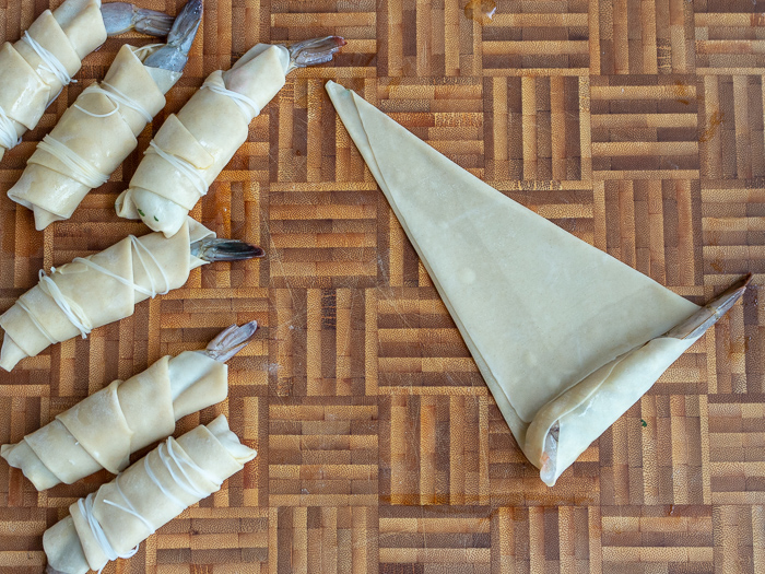 Thai Firecracker Shrimp Party Appetizer / https://www.hwcmagazine.com