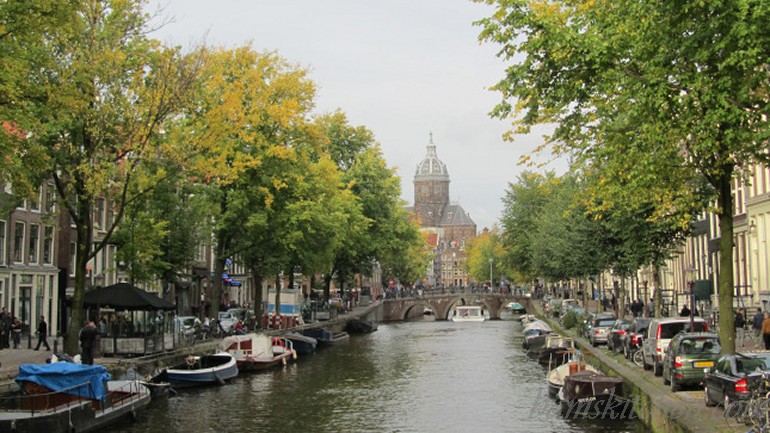 Scenic view of the Amsterdam Canal.