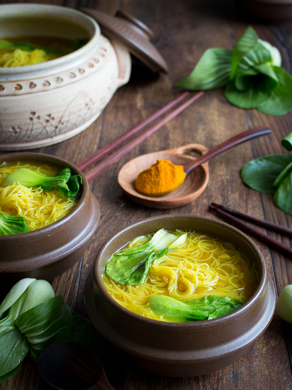 Hot and steamy vermicelli noodle soup served in Asian bowls. 