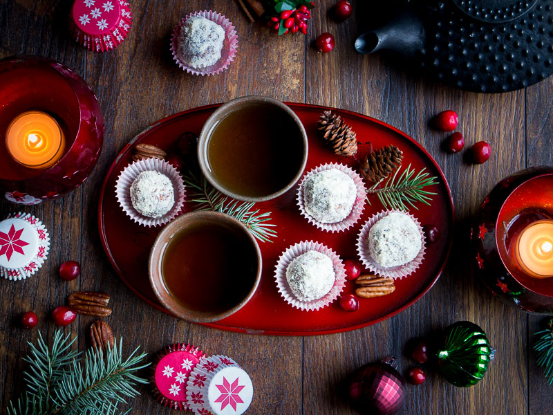 No Bake Cranberry Bliss Balls