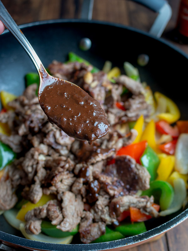 Beef and Peppers with Black Bean Sauce / https://www.hwcmagazine.com