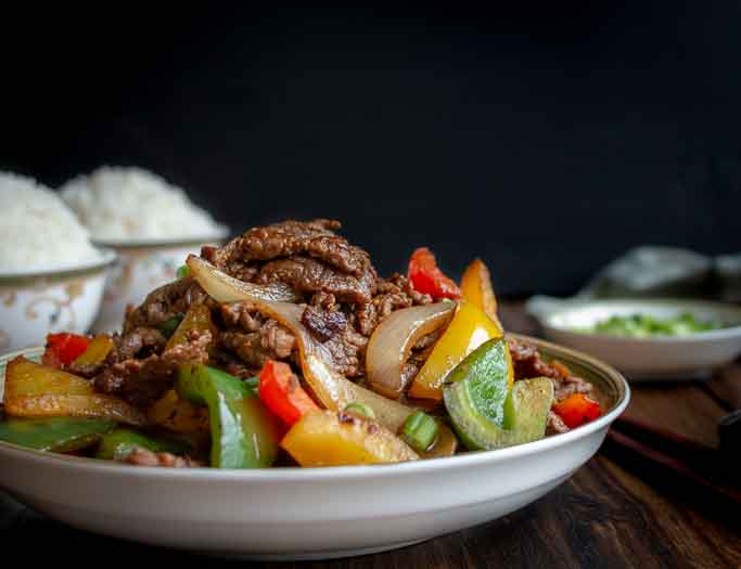 Beef and Peppers with Black Bean Sauce / https://www.hwcmagazine.com