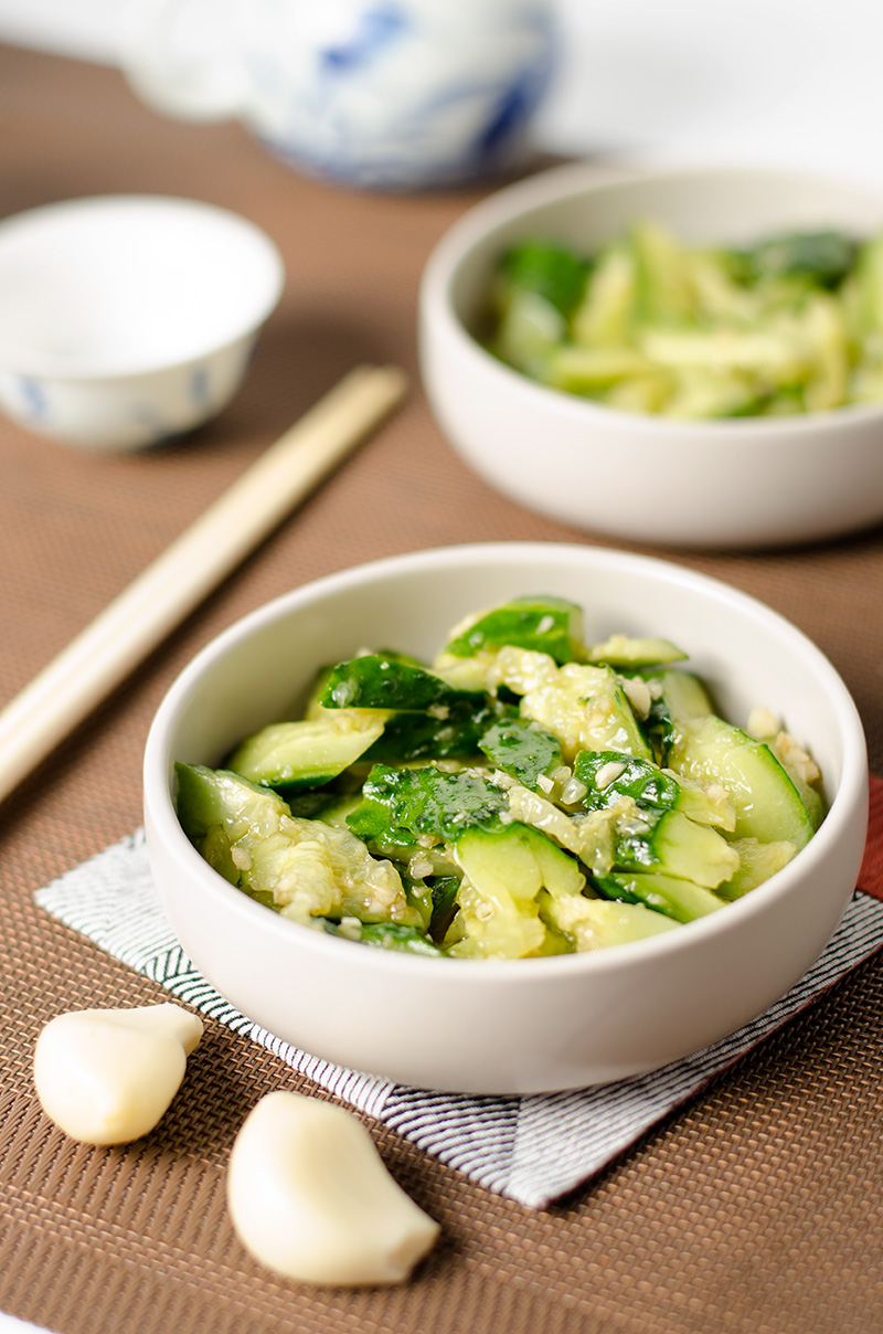 Easy Chinese Cucumber Salad / Omnivores Cookbook
