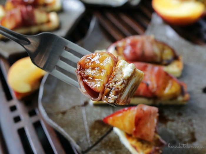 Chargrilled Halloumi Prosciutto Wrapped Nectarines and Balsamic Glaze / https://www.hwcmagazine.com
