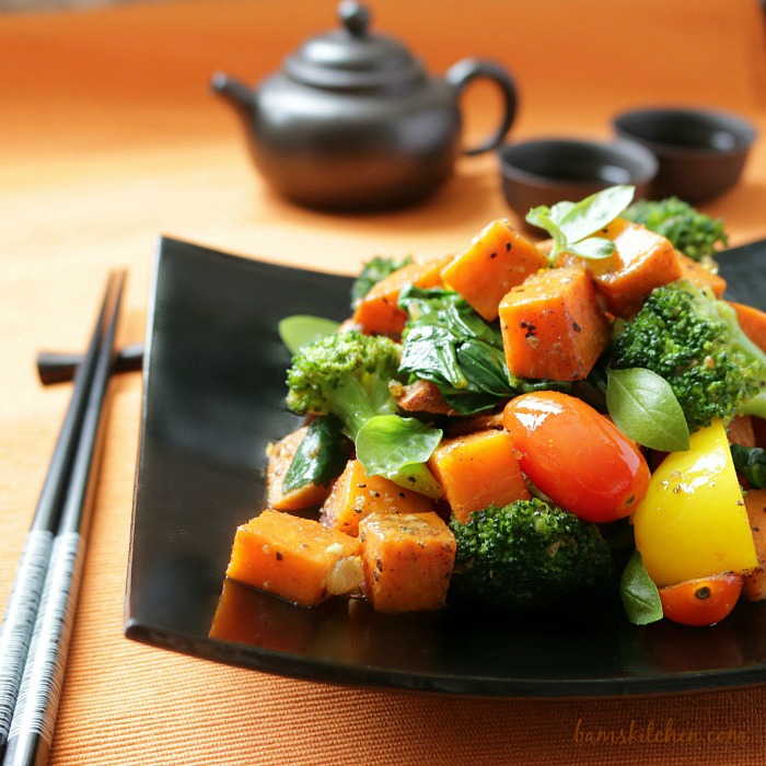 Spiced Yam and Vegetable Stir Fry / https://www.hwcmagazine.com