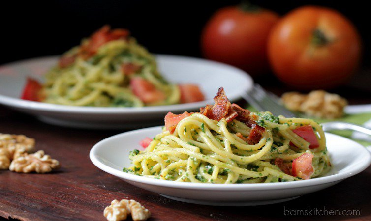 Speedy Spinach Pesto Pasta / https://www.hwcmagazine.com