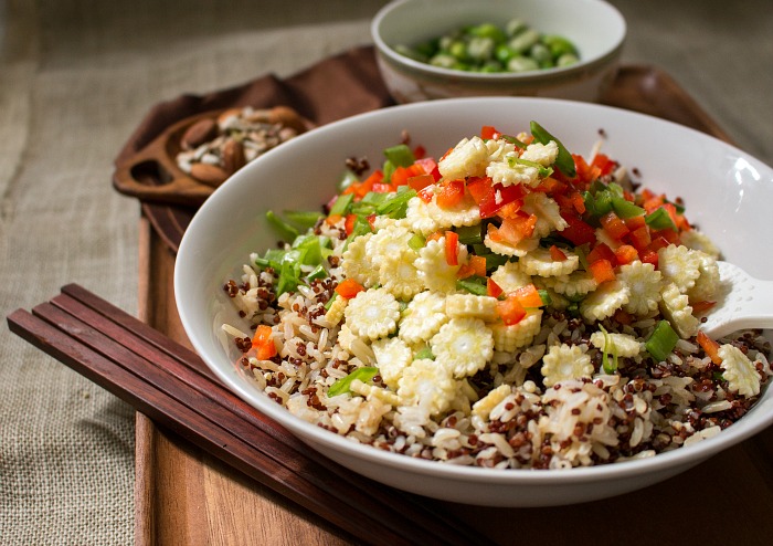 Nutty Ginger Tamari Quinoa Salad / https://www.hwcmagazine.com