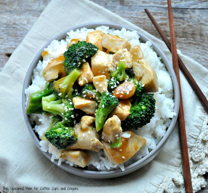 One-Skillet-Orange-Chicken-and-Broccoli / The Seasoned Mom