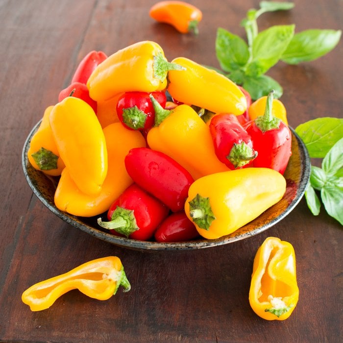 How to Roast Sweet Mini Peppers / https://www.hwcmagazine.com