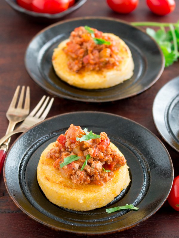 Dairy-Free Bolognese Polenta Bites / https://www.hwcmagazine.com