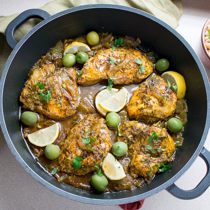 Moroccan Olive Chicken / https://www.hwcmagazine.com