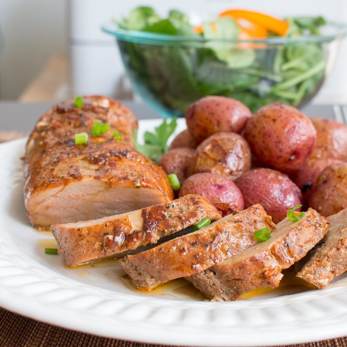 Thai Sweet Chili Pork Tenderloin / https://www.hwcmagazine.com