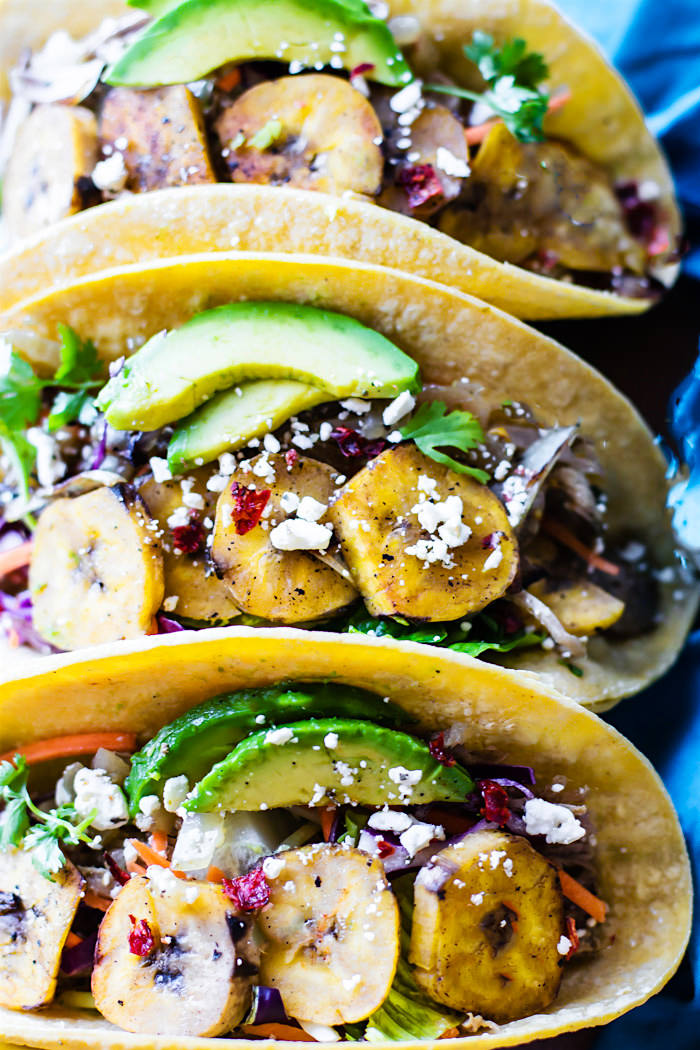 Easy Crock Pot Cuban Tacos / https://www.hwcmagazine.com