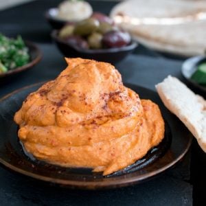 Better than Store Bought Red Pepper Hummus/ https://www.hwcmagazine.com