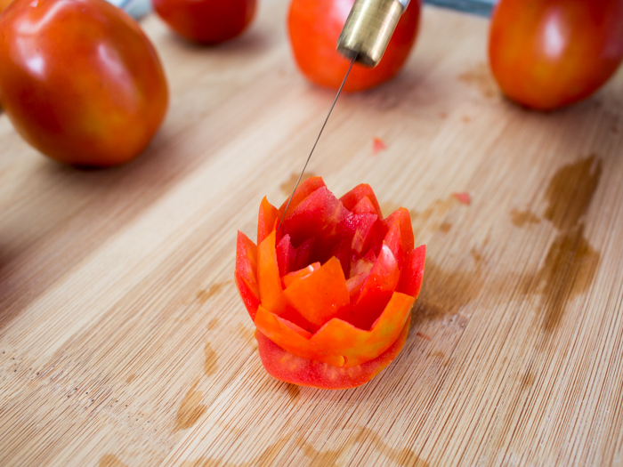 Thai Fruit and Vegetable Carving / https://www.hwcmagazine.com