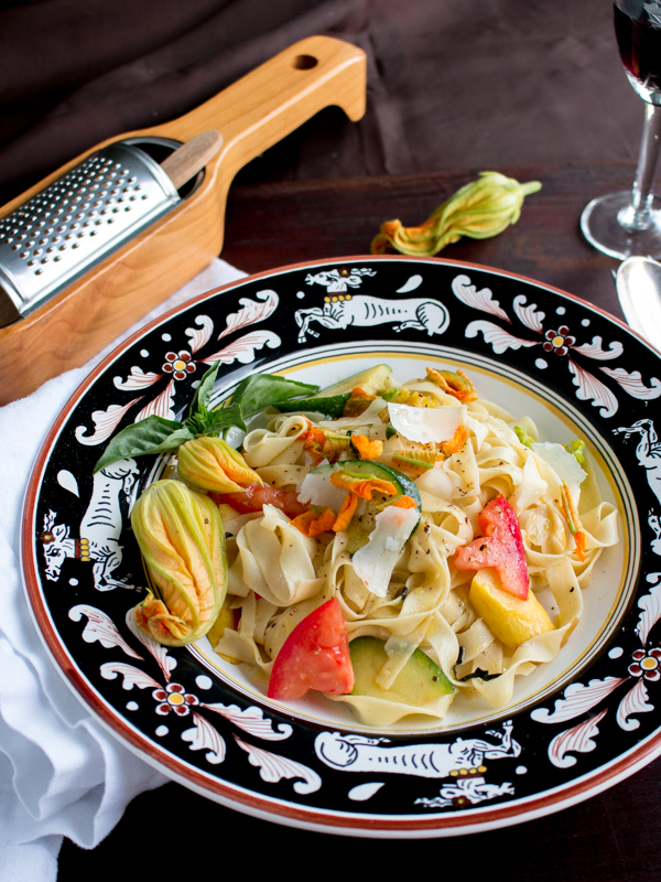 Homemade Tagliatelle Pasta with Zucchini Blossoms / https://www.hwcmagazine.com