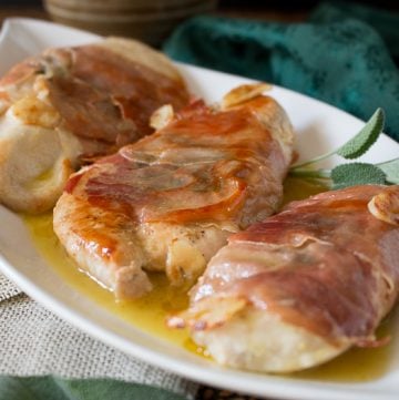 Garlic Chicken Saltimbocca / https://www.hwcmagazine.com