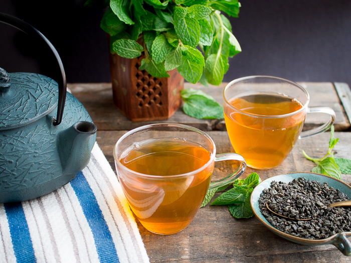 Healthy Moroccan Mint Tea / https://www.hwcmagazine.com