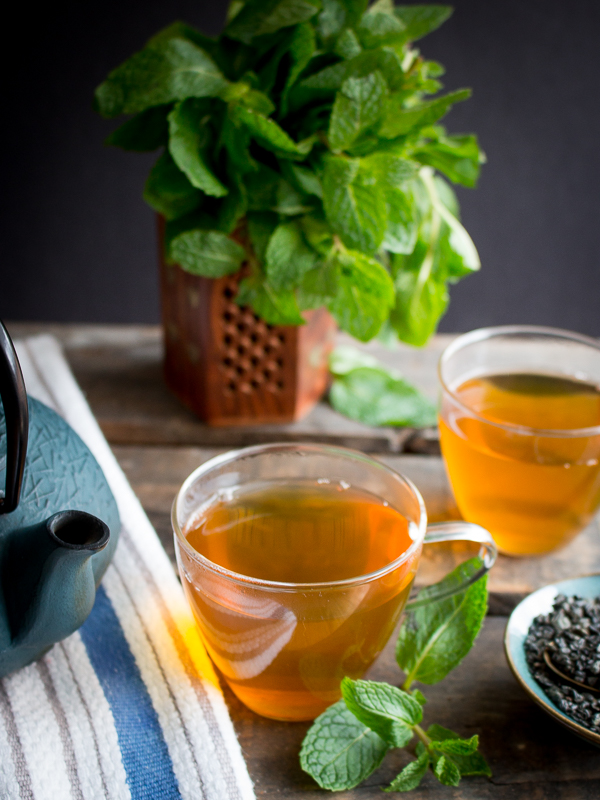 Mint leaves and tea ready to drink