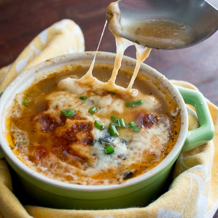 French Beef Vegetable Mushroom Onion Soup / https://www.hwcmagazine.com