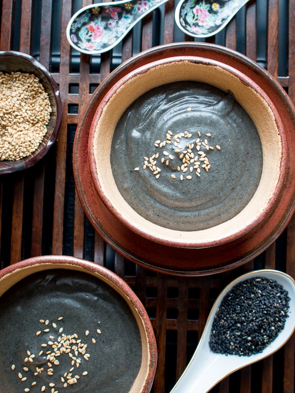 Hot Black Sesame Cereal / https://www.hwcmagazine.com