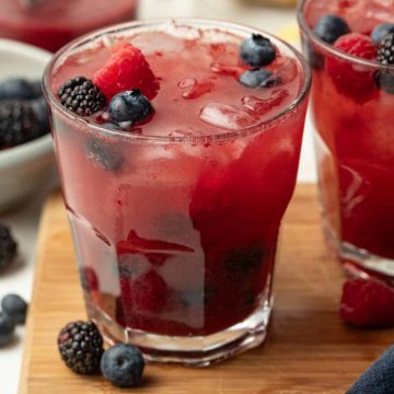Berry and ginger mocktail