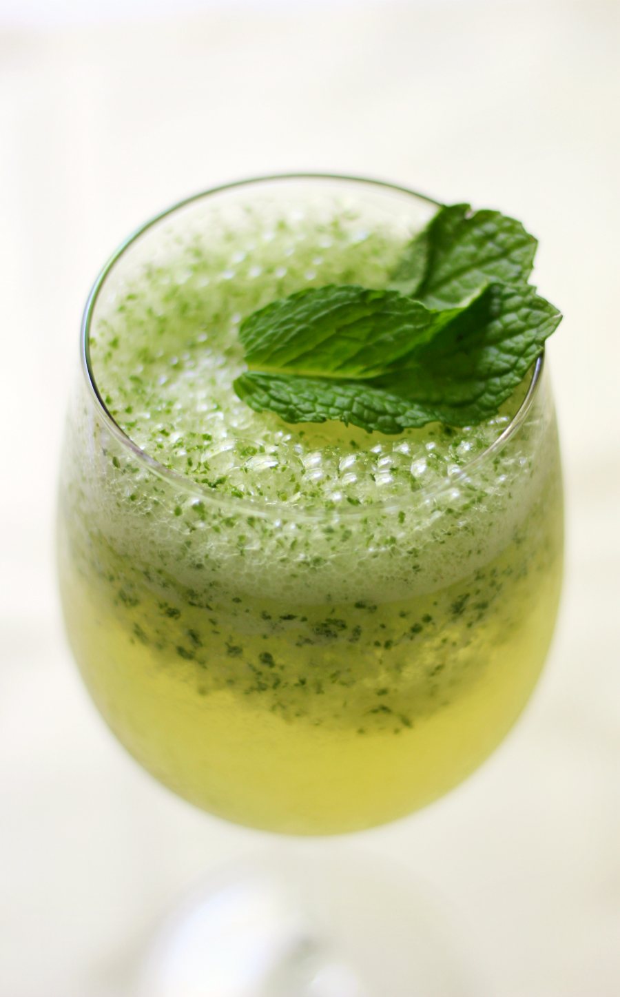 Summertime Non-Alcoholic Fruity Drink Recipes/ https://www.hwcmagazine.com