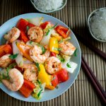 Clean Eating Shrimp Stir Fry / https://www.hwcmagazine.com