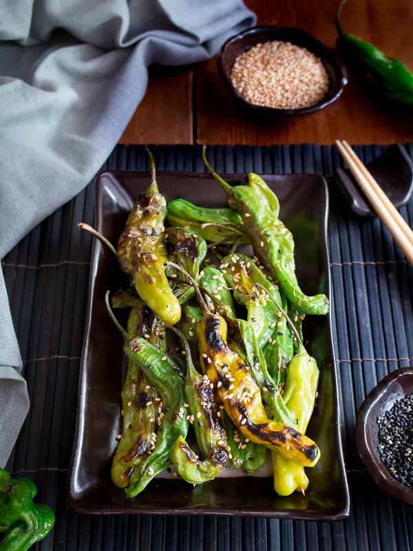 How to Cook Shishito Peppers on the Grill / https://www.hwcmagazine.com