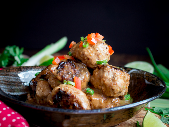 Thai Curry Turkey Tofu Meatballs / https://www.hwcmagazine.com