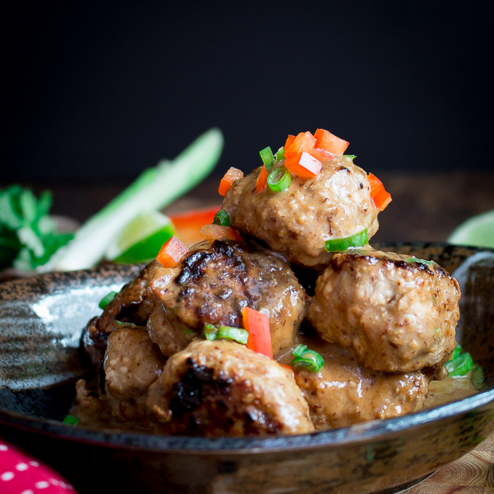 Thai Curry Turkey Tofu Meatballs / https://www.hwcmagazine.com