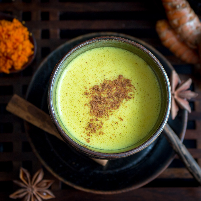 Easy Spiced Golden Milk / https://www.hwcmagazine.com