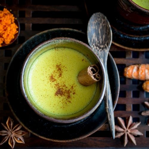 Easy Spiced Golden Milk / https://www.hwcmagazine.com