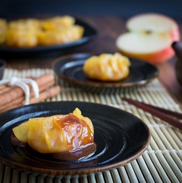 Apple Pie Pot Stickers / https://www.hwcmagazine.com