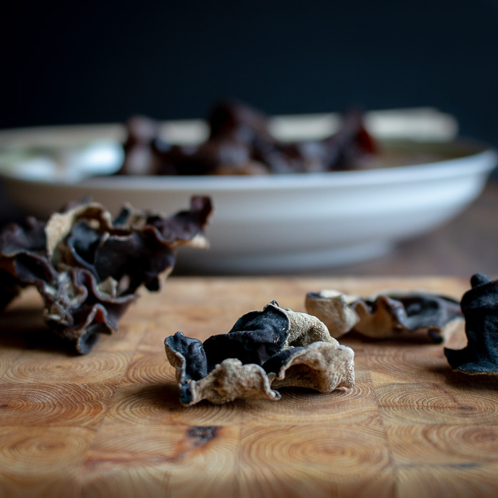 How to Prepare Wood Ear Mushrooms / https://www.hwcmagazine.com