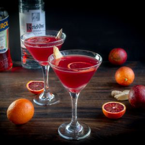 Blood Orange Ginger Spritz / https://www.hwcmagazine.com