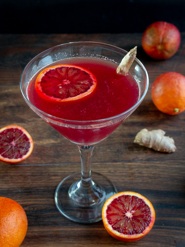 Blood Orange Ginger Spritz / https://www.hwcmagazine.com