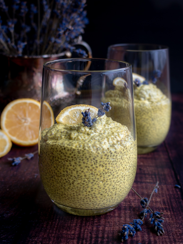 Lemony Lavender Chia Seed Pudding / https://www.hwcmagazine.com
