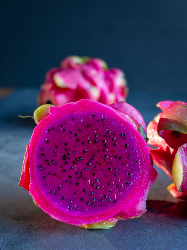 Ginger Citrus Dragon Fruit Smoothie/ https://www.hwcmagazine.com