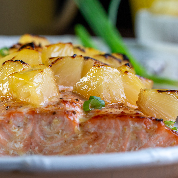 Close up of the pineapple showing the bronzed pineapple on top glistening. 